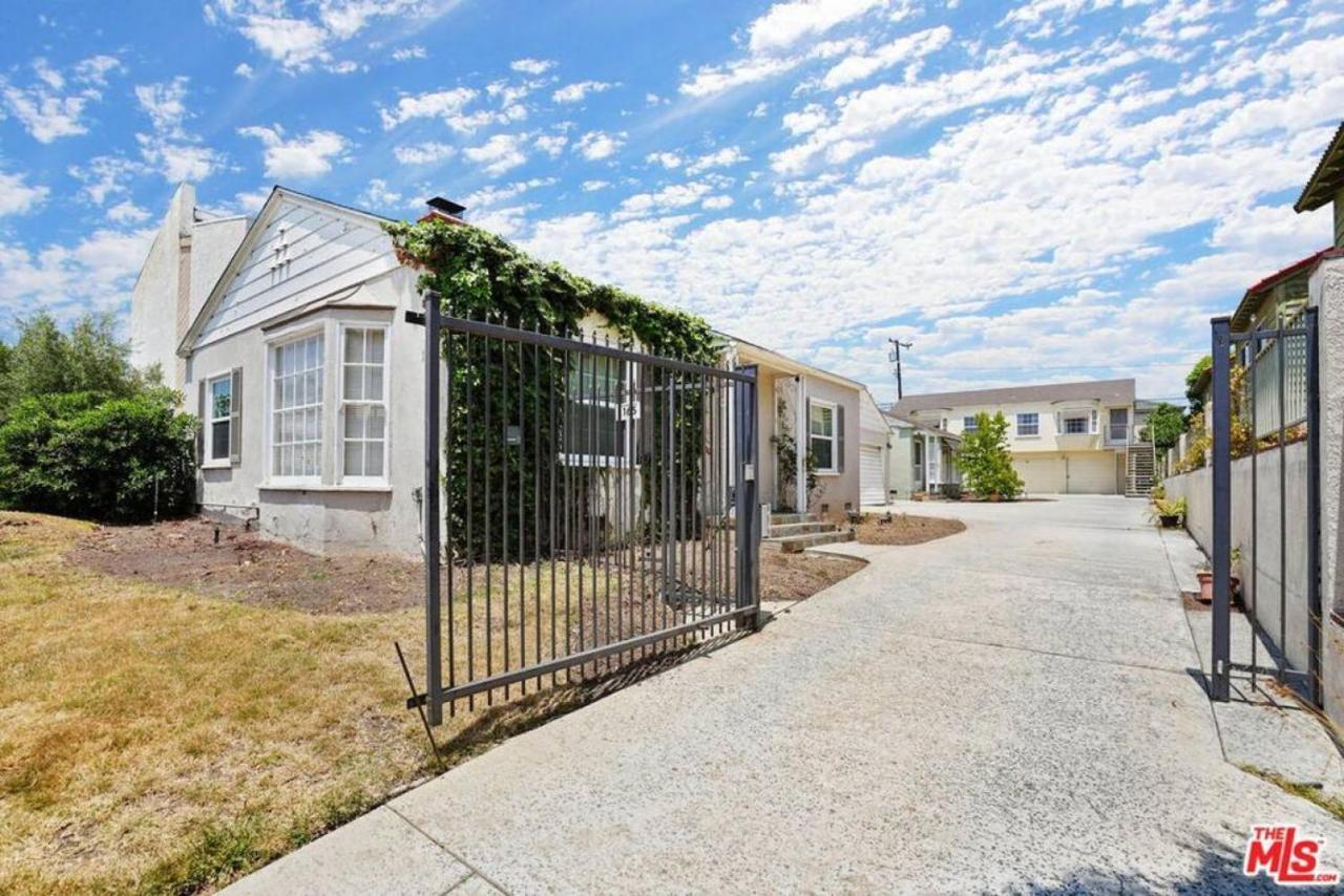 Apartment Lovely Located In Santa Monica B Los Angeles